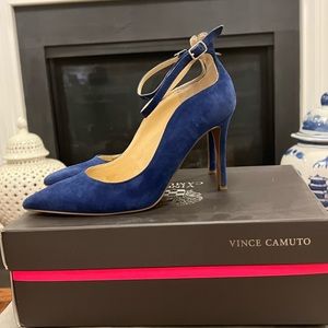 Blue suede shoes!!